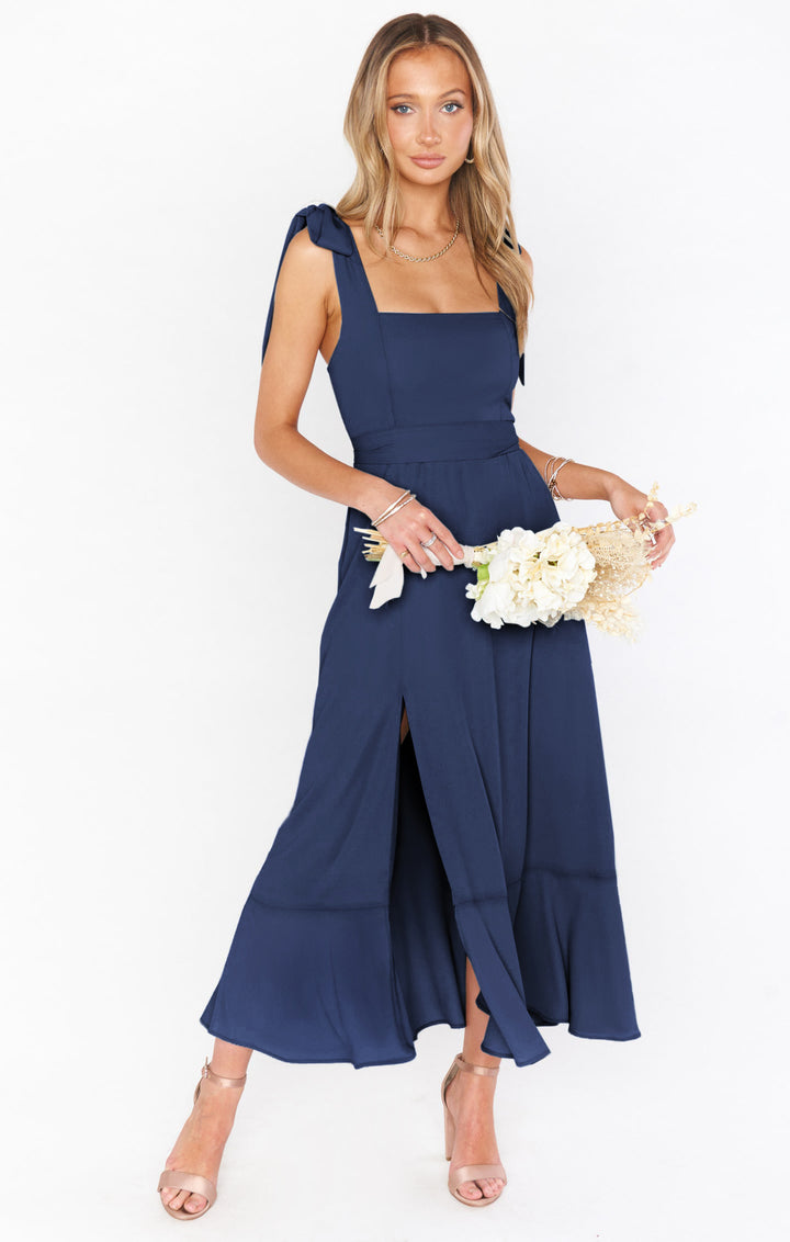 Damen Maxi-Kleid mit verspielten Trägern und elegantem Schlitz Drune