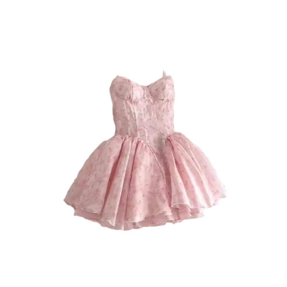 Damen Cocktailkleid mit trägerlosem Oberteil und schwingendem Tüllrock Drune