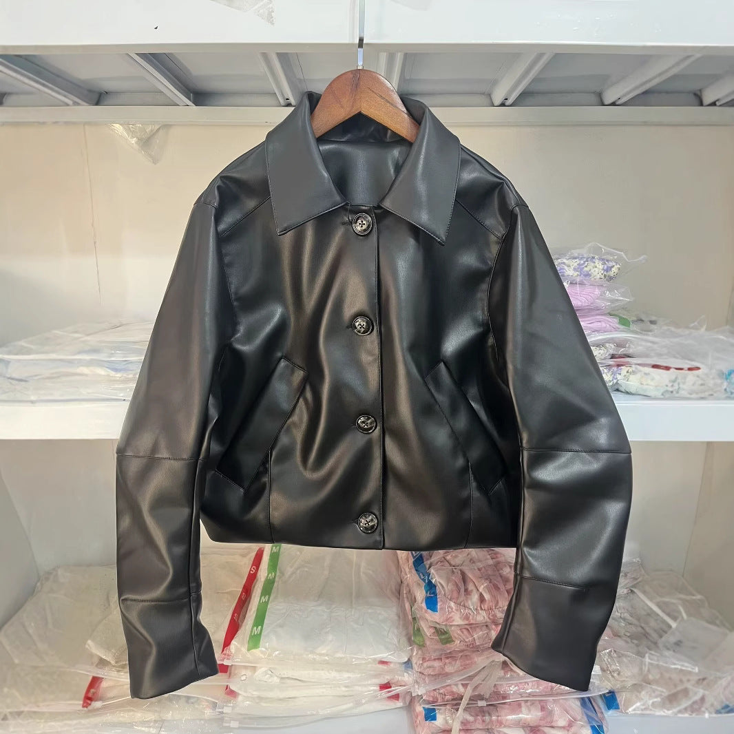 Damen Kunstlederjacke mit modernen Knopfdetails Drune