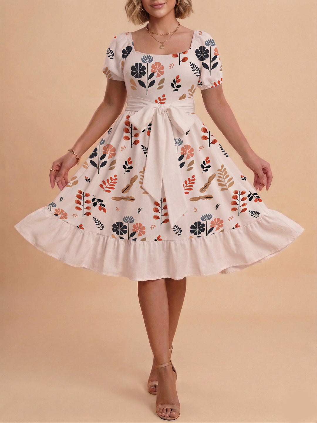 Damen Kleid mit tailliertem Schnitt und verspieltem Blumenmuster Drune