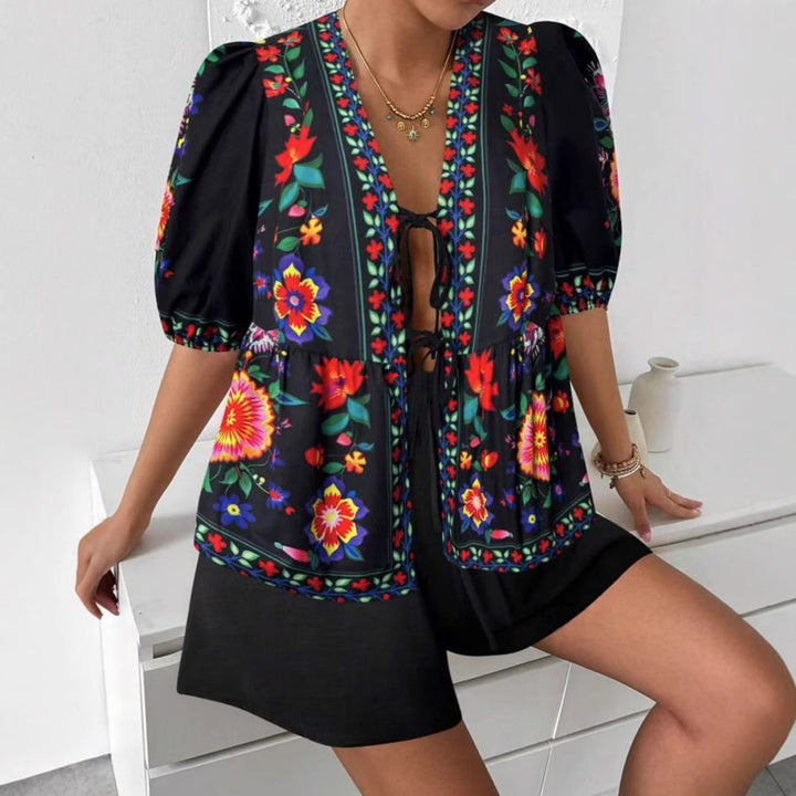 Damen Blusenshirt mit buntem Blumenmuster und lockerer Passform Drune