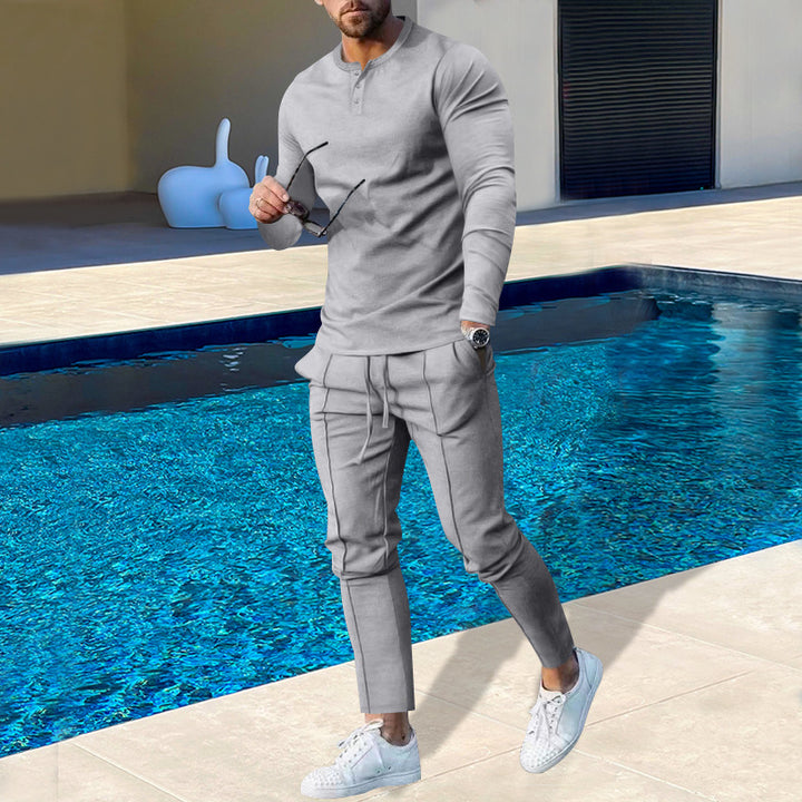 Herren nan athletisches Henley-Langarmshirt und schmal zulaufende Jogginghose mit Ziernähten Drune