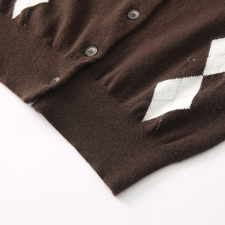 Damen Strickjacke mit modernem Rautenmuster und Knopfverschluss Drune