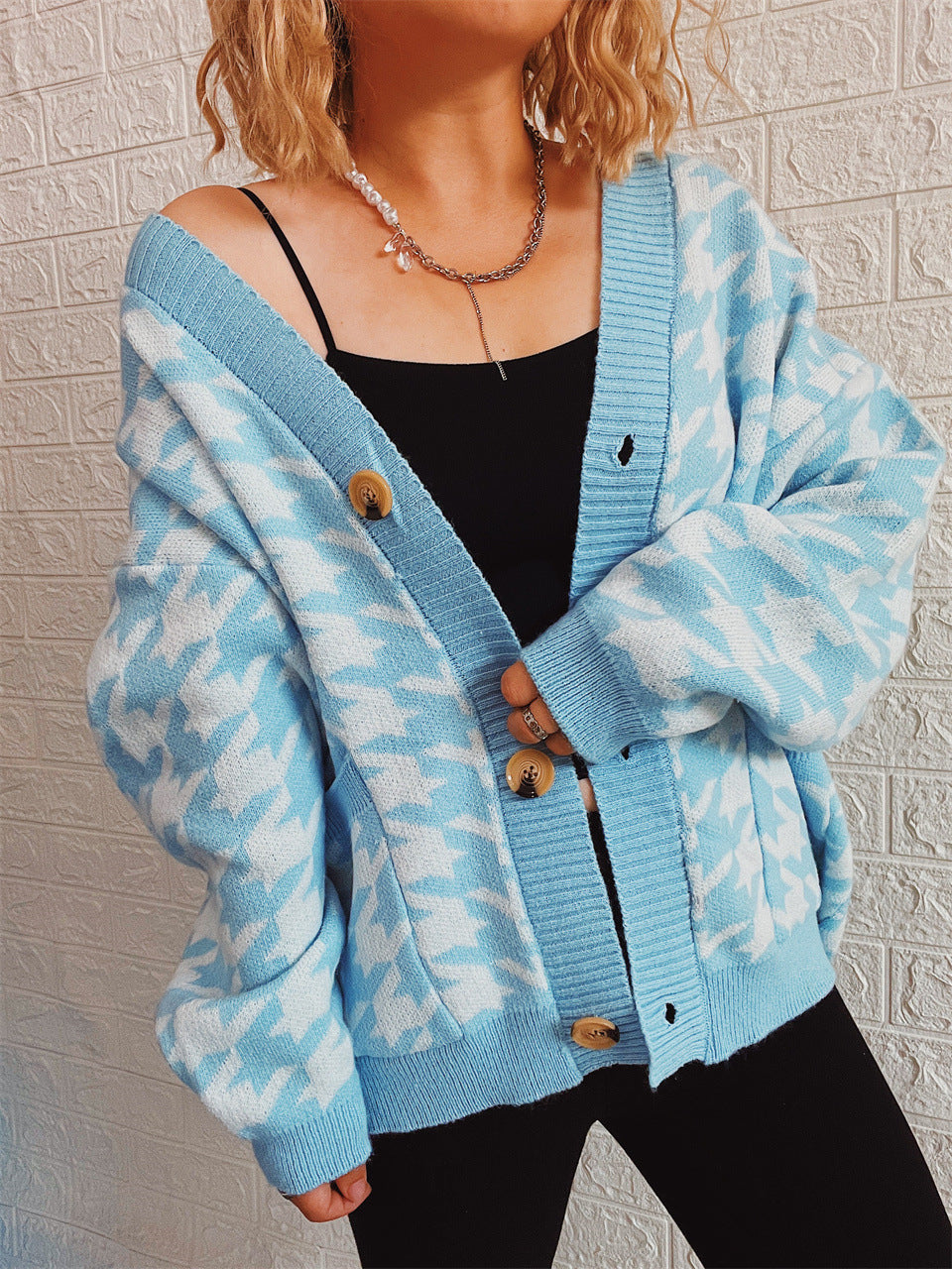 Damen lässige Strickjacke mit modernem Hundezahlenmuster Drune