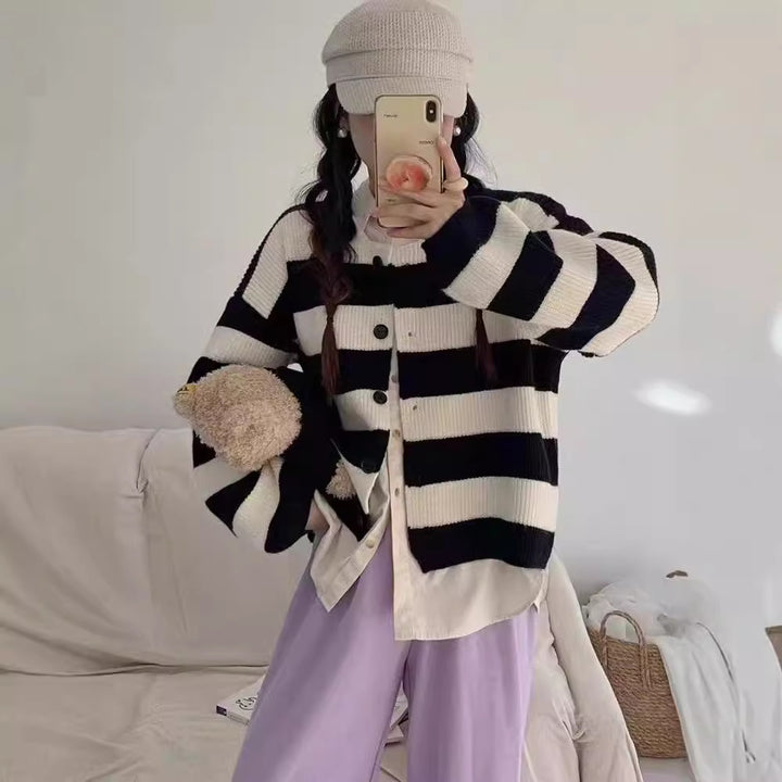 Damen Strickjacke mit Druckknopfverschluss und breiten Streifen Drune