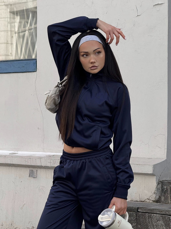 Damen Sportlicher Zweiteiler mit cropped Jacke und elastischen Jogginghosen Drune