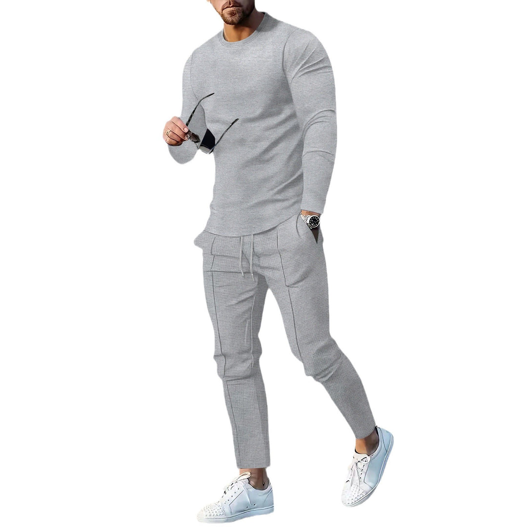 Herren nan modernes Lounge-Set aus feinem Stretchjersey mit Rundhals-Longsleeve und tapered Cargo-Jogger Drune
