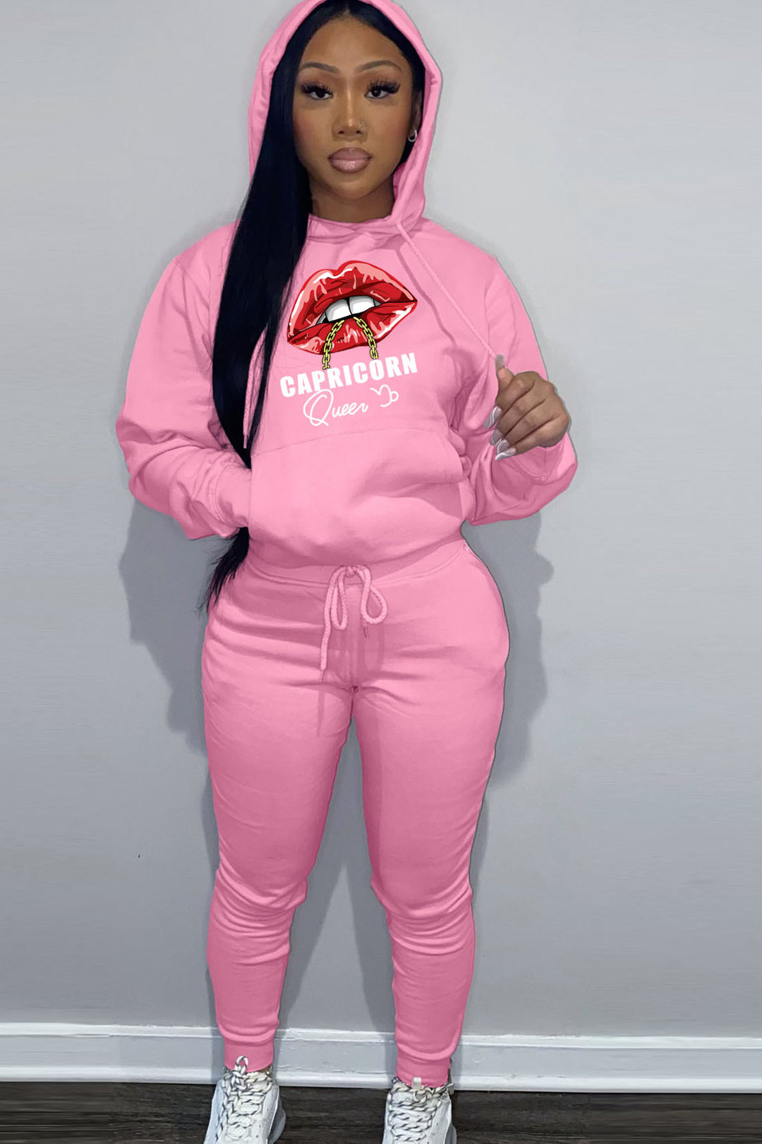 Damen Kapuzenpullover und Jogginghose Set mit auffälligem Lippenmotiv Drune