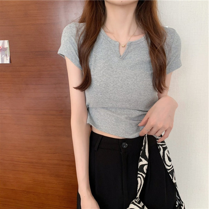 Damen Cropped T-Shirt mit figurbetontem Schnitt und modernen Akzenten Drune