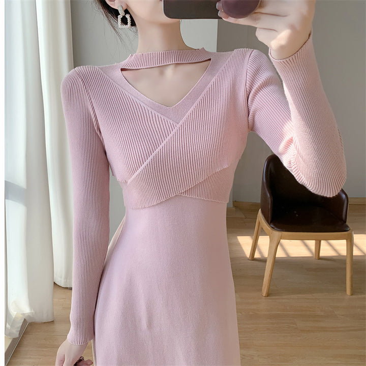 Damen Strickkleid mit offener Schulterpartie und elegantem V-Ausschnitt Drune
