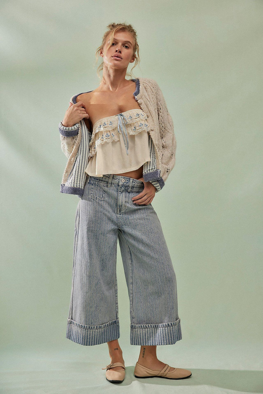 Damen Elegante weit geschnittene Jeans mit aufgenähten Streifen Drune