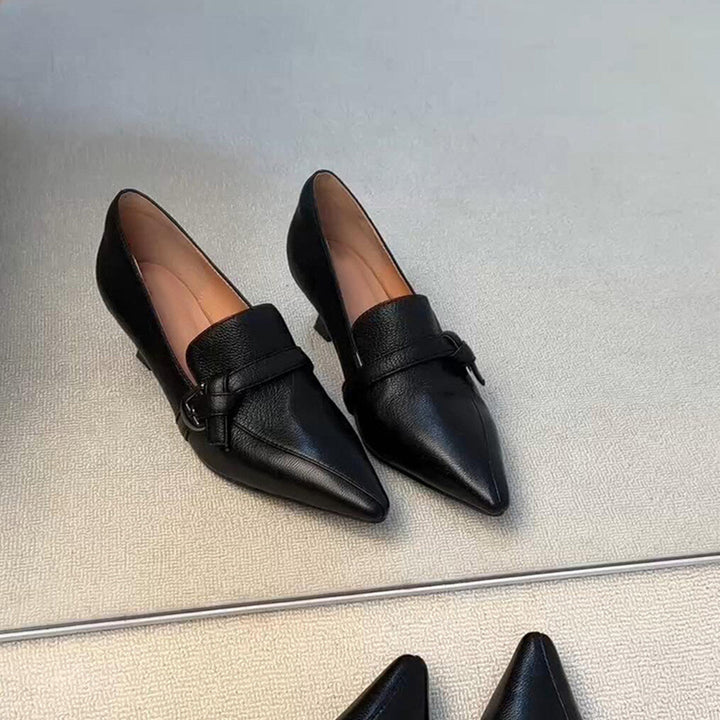 Damen elegante spitze Ballerinas mit feinem Riemen Drune