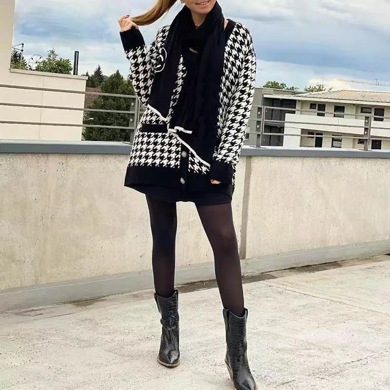 Damen modischer Strickcardigan mit schickem Hahnentrittmuster und großen Knöpfen Drune