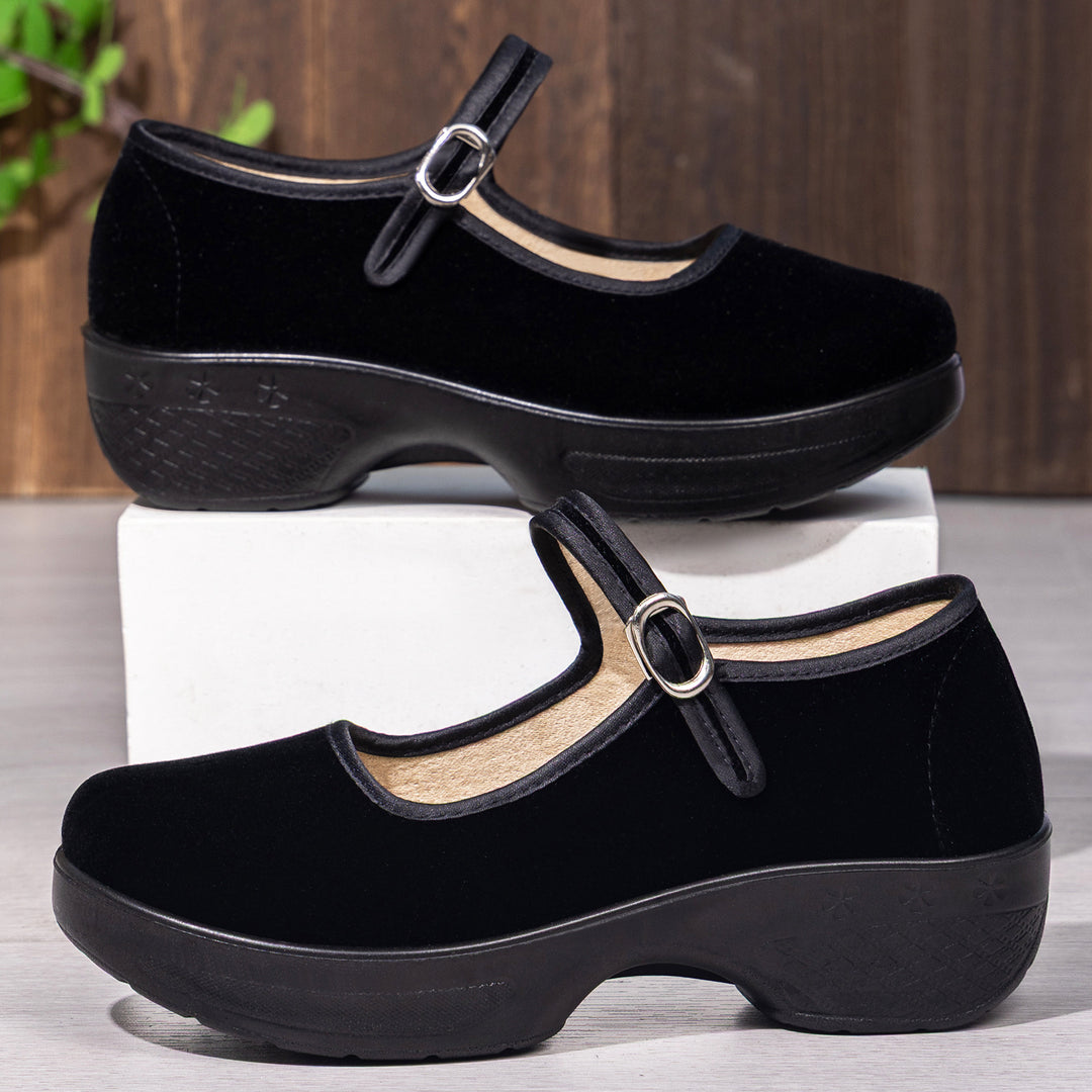Damen nan Mary-Jane Komfortslipper mit verstellbarem Riemen, orthopädisch inspiriertem Keilfußbett und griffiger Leichtprofilsohle Drune