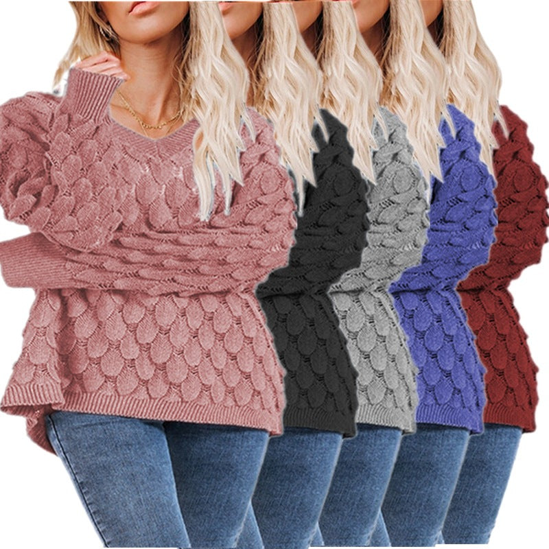Damen Grobstrickpullover mit skulpturalem Wellenmuster und V-Ausschnitt Drune