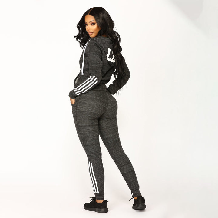 Damen sportlicher Fleece-Jogginganzug mit schmaler Passform Drune