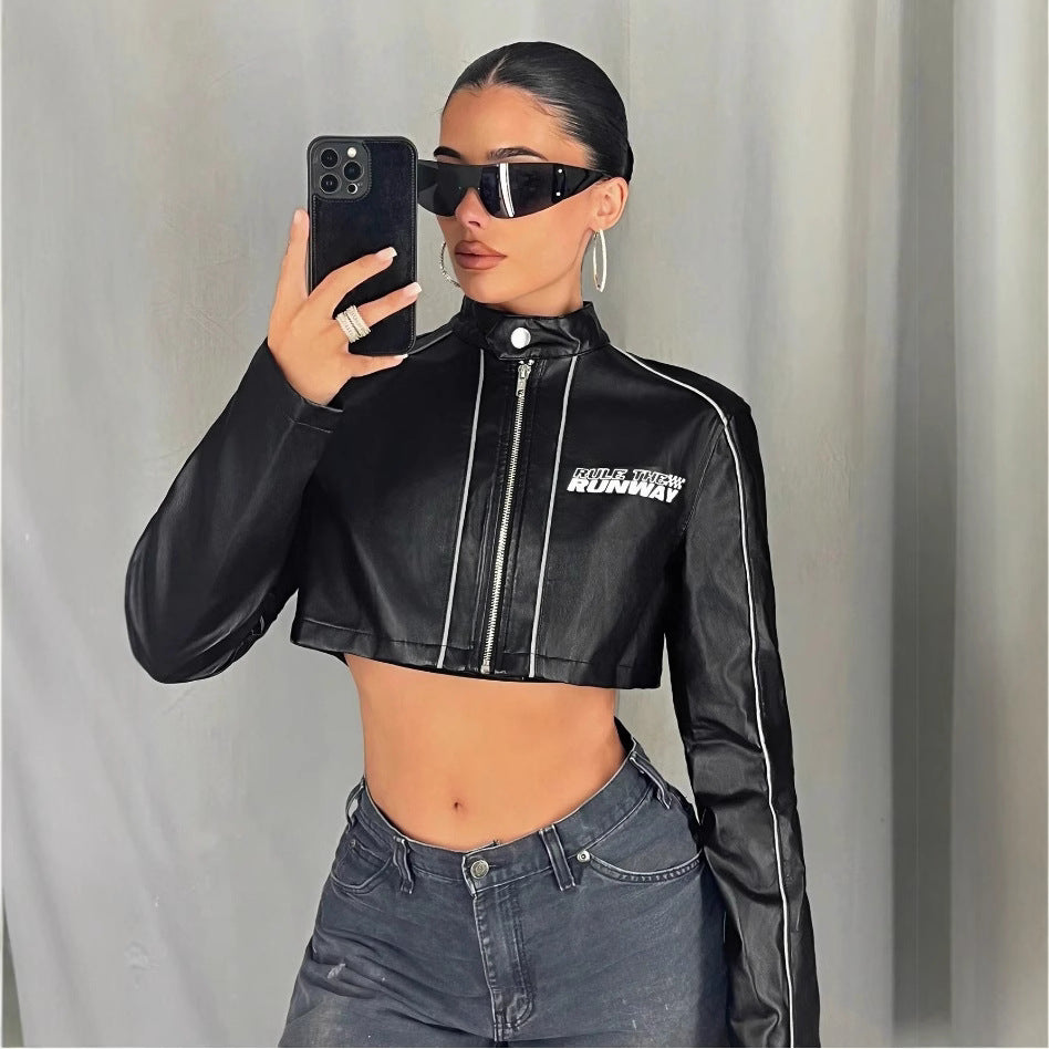 Damen cropped Kunstlederjacke mit sportlichen Zierelementen Drune
