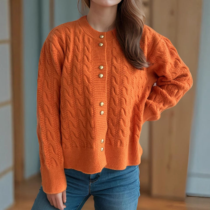 Damen Strickjacke mit eleganter Zopfmusterstruktur und dekorativen Knöpfen Drune