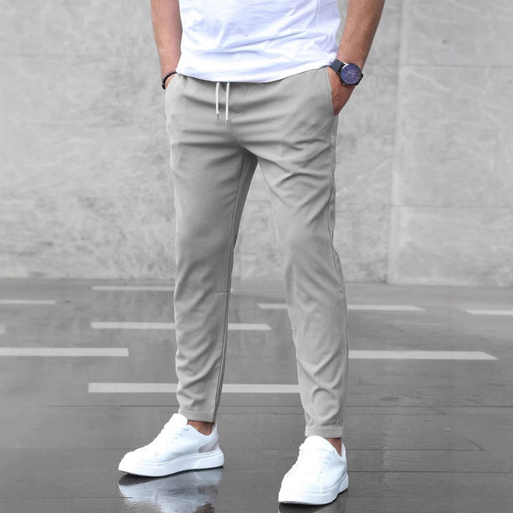 Herren Slim-Fit Freizeithose mit elastischem Bund und modernen Seitentaschen Drune