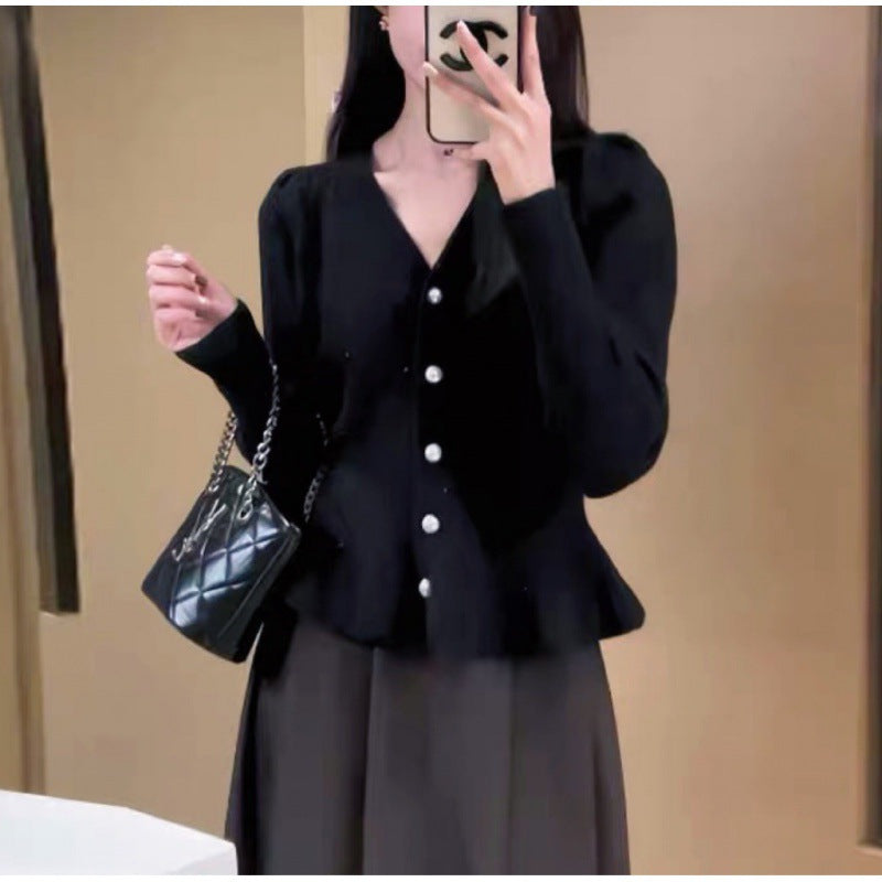 Damen Strickjacke mit dekorativen Knöpfen und eleganter Taillierung Drune