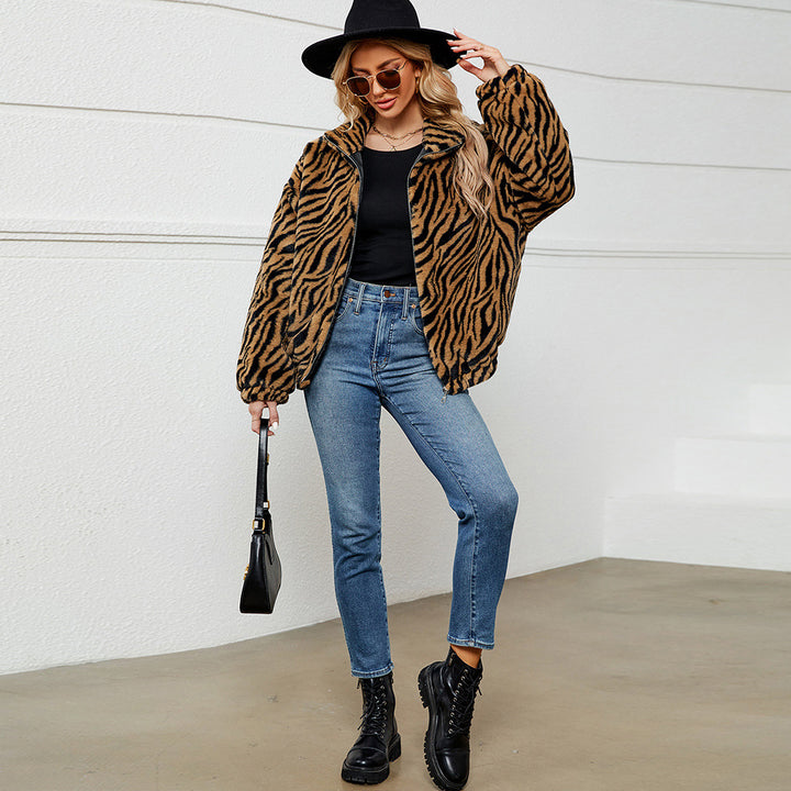 Damen Plüschjacke im trendigen Zebra-Look mit Stehkragen Drune