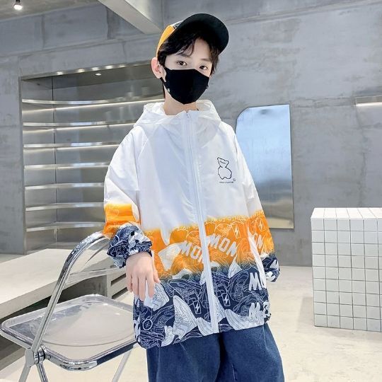 Unisex nan leichte winddichte Kapuzenjacke mit allover Grafikprint und reflektierenden Einsätzen für Kinder  Drune