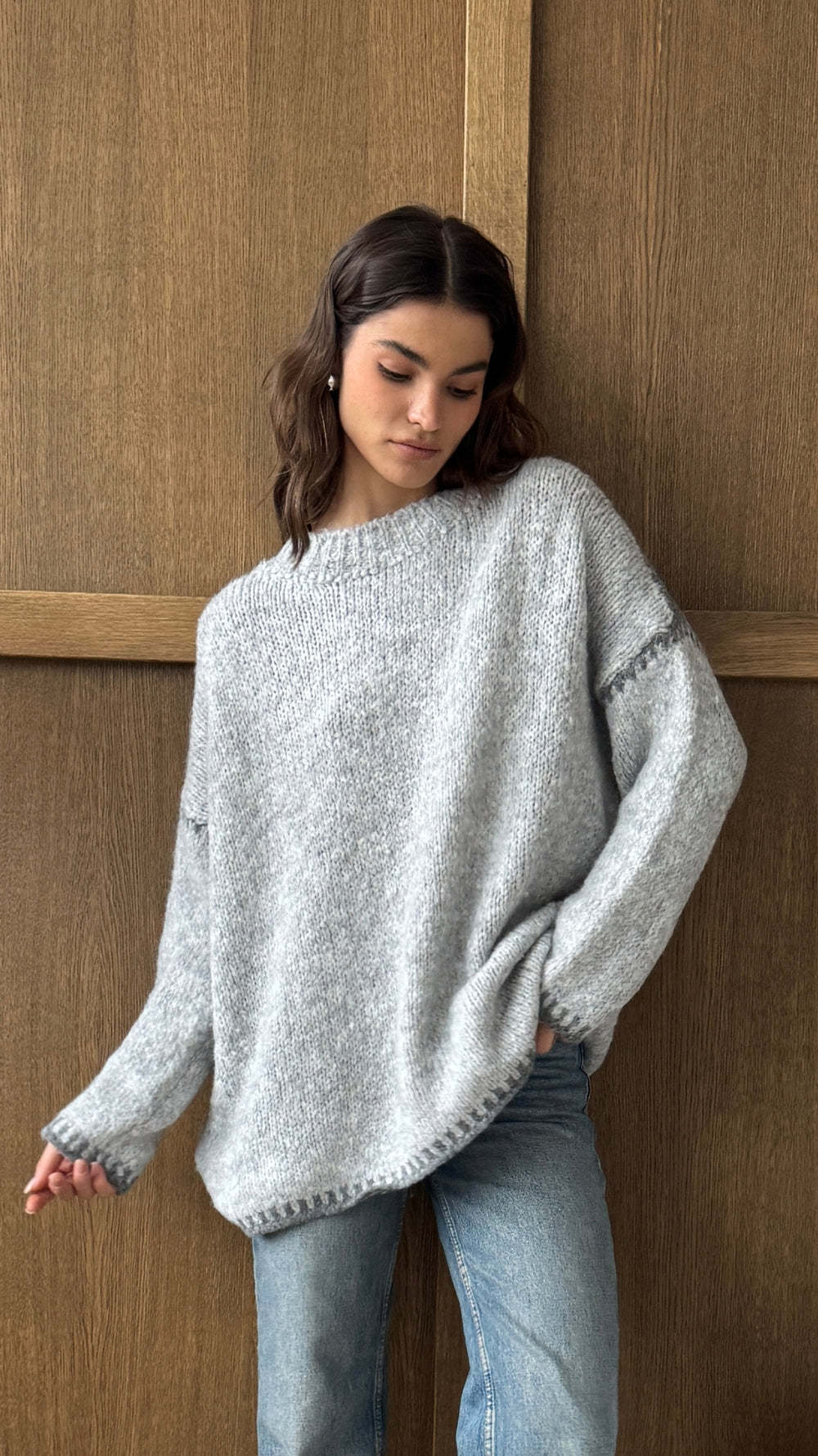 Damen lässiger Strickpullover mit farblich akzentuiertem Saum Drune