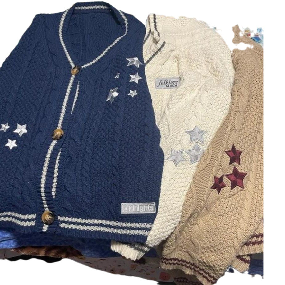 Damen Grobstrickjacke mit Sternen-Details und dekorativen Knöpfen Drune