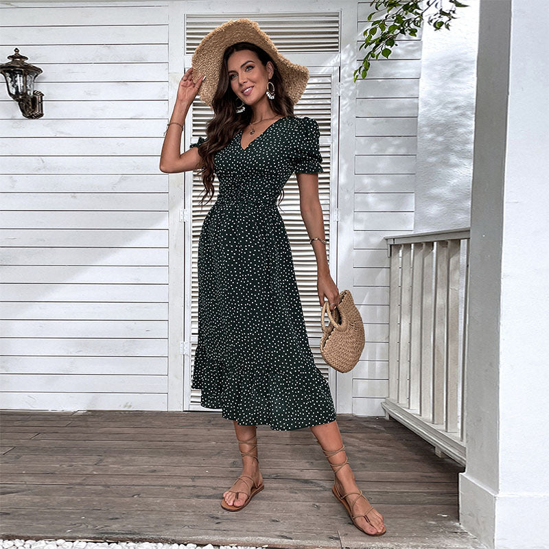 Damen Polka-Dot Sommerkleid mit Rüschendetails und figurbetonter Passform Drune