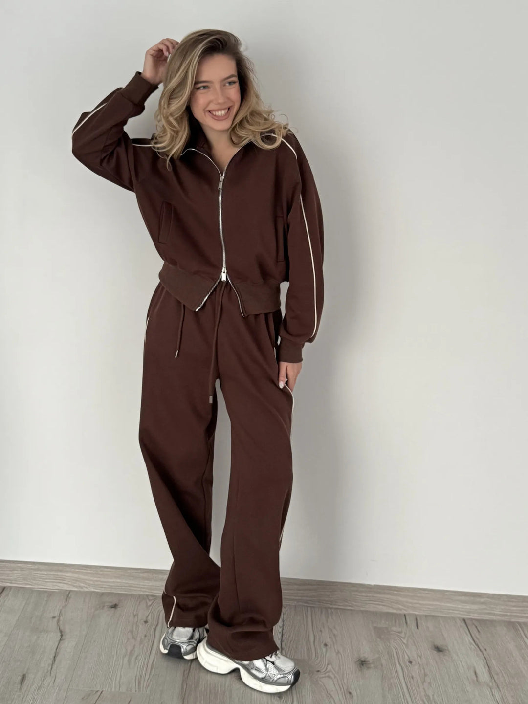 Damen sportliches Set mit trendigem Reißverschluss und schmalem Schnitt Drune
