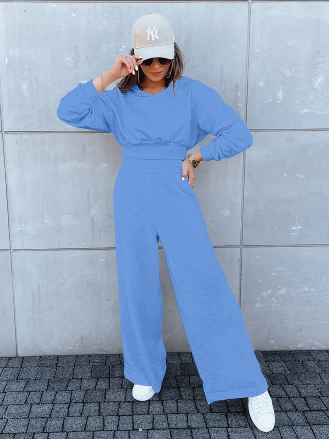 Damen lässiger Jumpsuit mit weitem Bein und praktischer Kapuze Drune