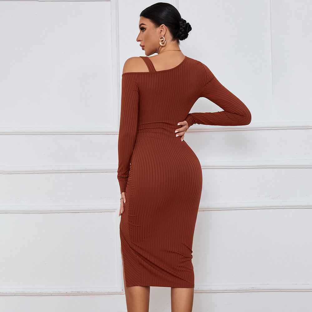 Damen figurbetontes Rippkleid mit One-Shoulder-Ausschnitt und raffinierter Raffung Drune