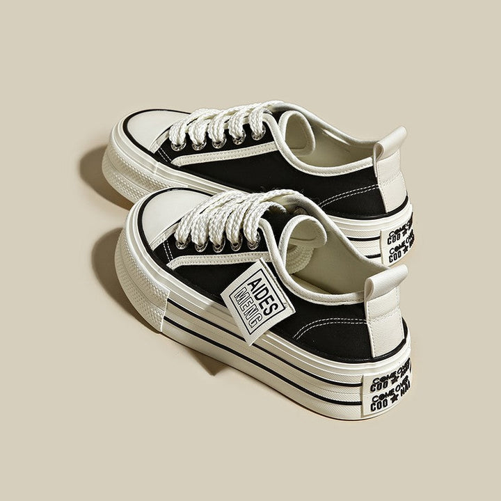 Damen modische Sneakers mit einzigartigen Details und robustem Sohlenprofil Drune