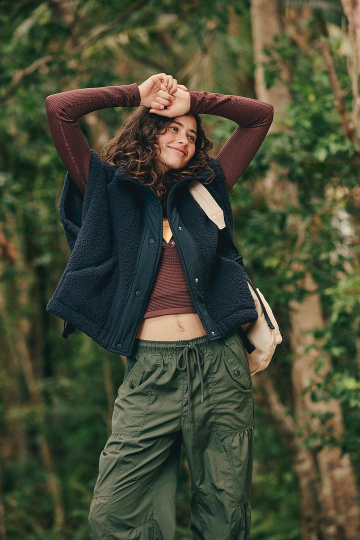 Damen Kapuzenjacke aus kuscheligen Fleece mit regulierbarem Saum Drune