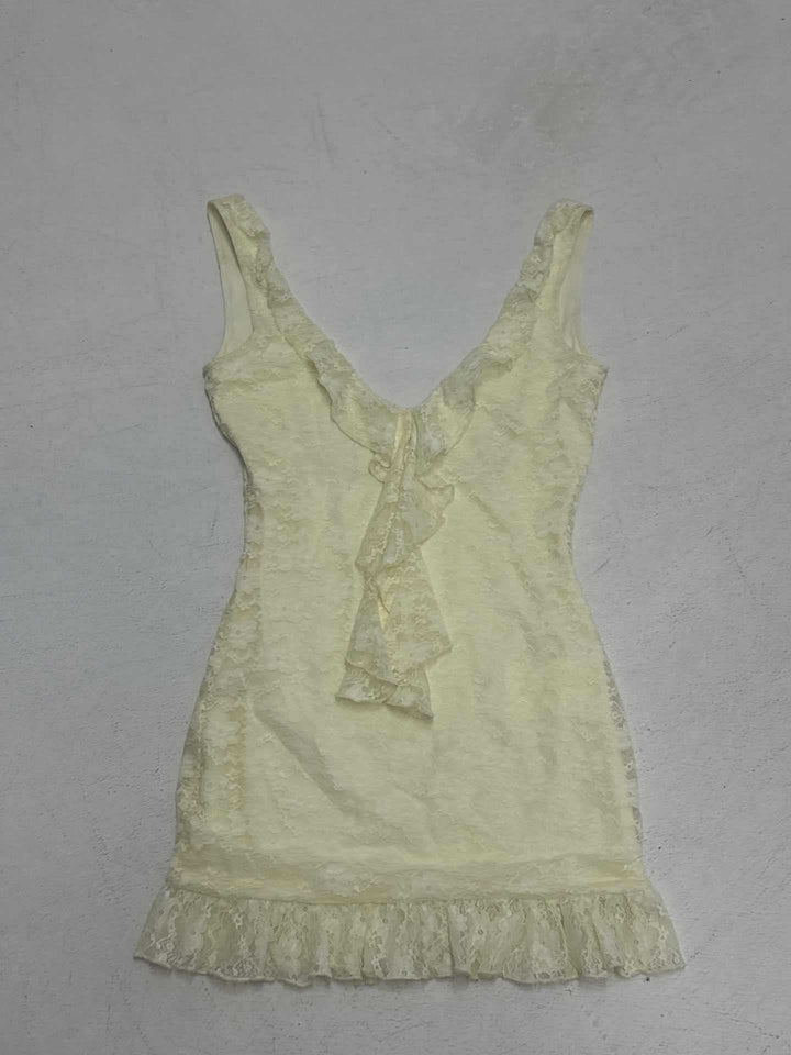 Damen Spitzen-Nachtkleid mit romantischen Rüschen Drune