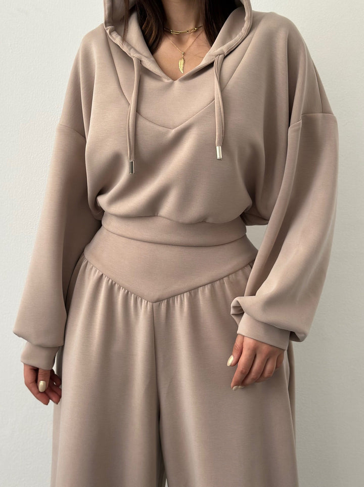 Damen nan luxuriöses Freizeitset Kapuzenpullover mit V-Ausschnittdetail und Culotte mit hoher Taille Drune