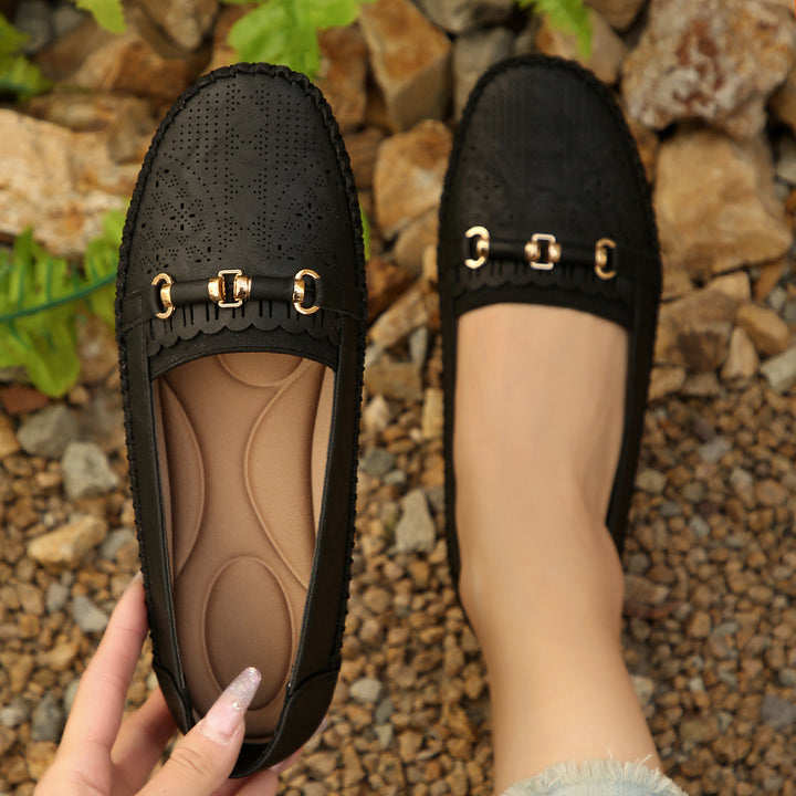 Damen nan perforierte Komfort-Loafer mit goldfarbener Zierschnalle, gewelltem Vorderblatt und konturierter Memory-Innensohle Drune