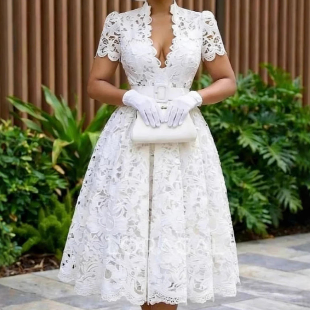 Damen Spitzen-Midi-Kleid mit elegantem V-Ausschnitt und Vintage-Rüschendetails Drune