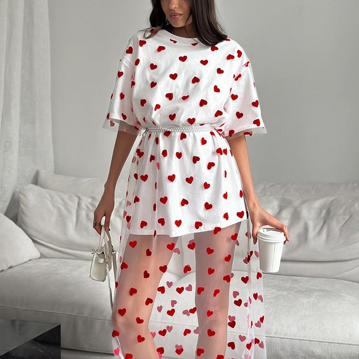 Damen modisches Tunika-Kleid mit Herzmuster und transparenter Schicht Drune