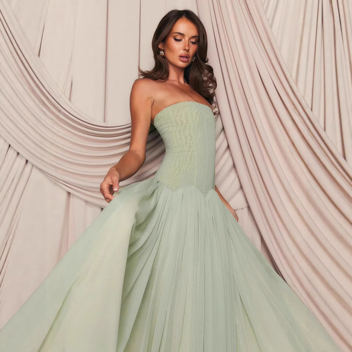 Damen Strapless Maxikleid mit elegantem Tüllrock und figurbetontem Oberteil Drune