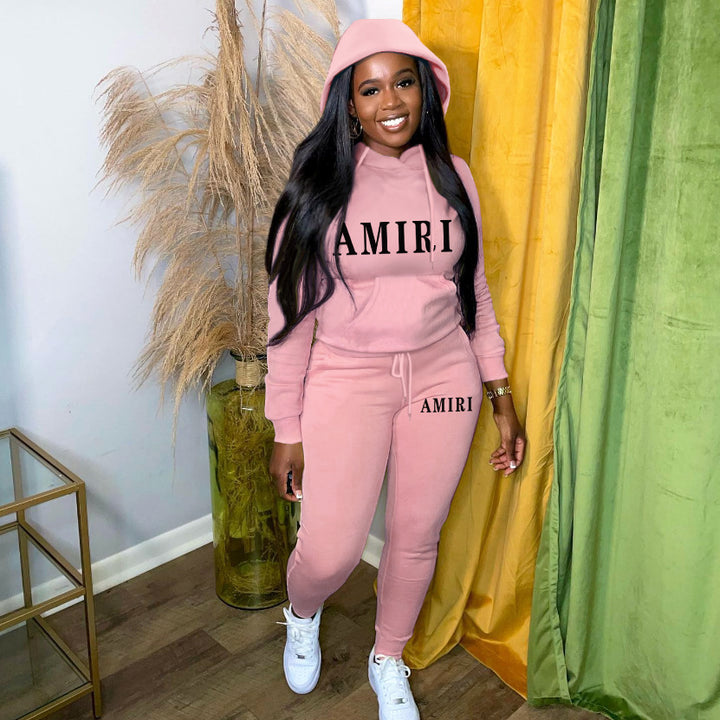 Damen Jogginganzug mit modernem Logo Drune