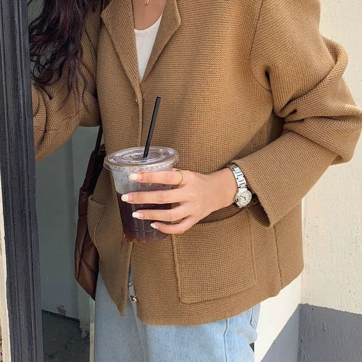 Damen Elegante Bouclé-Jacke mit goldenen Knöpfen Drune