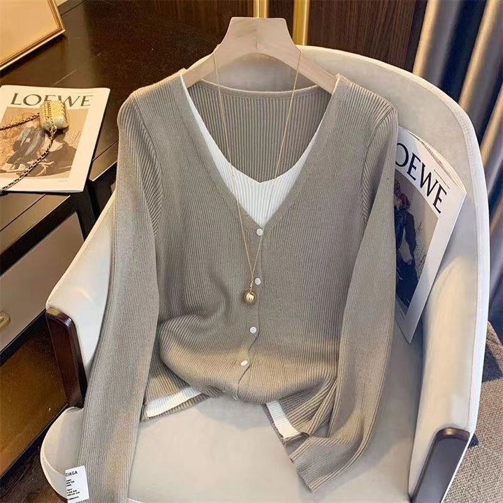 Damen elegante Strickjacke mit V-Ausschnitt und feinen Knopfdetails Drune