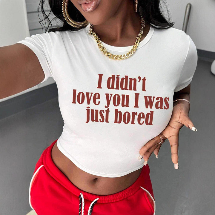 Damen Crop-Shirt mit kreativem Statement und figurbetontem Schnitt Drune
