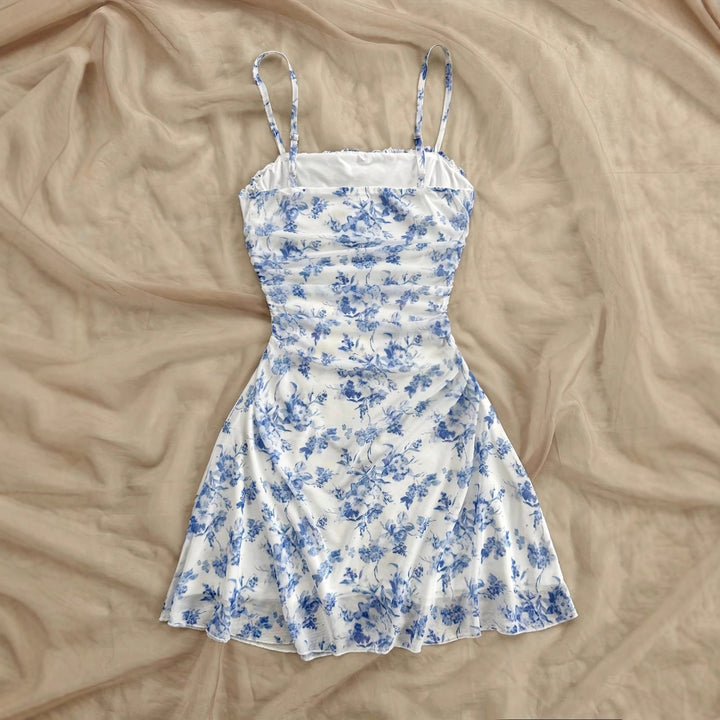 Damen Sommerliches Blumenkleid mit Spaghetti-Trägern und Raffungen Drune