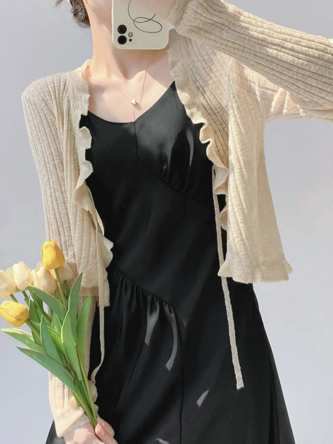 Damen Strickjacke mit Rüschendetails und luftiger Struktur Drune