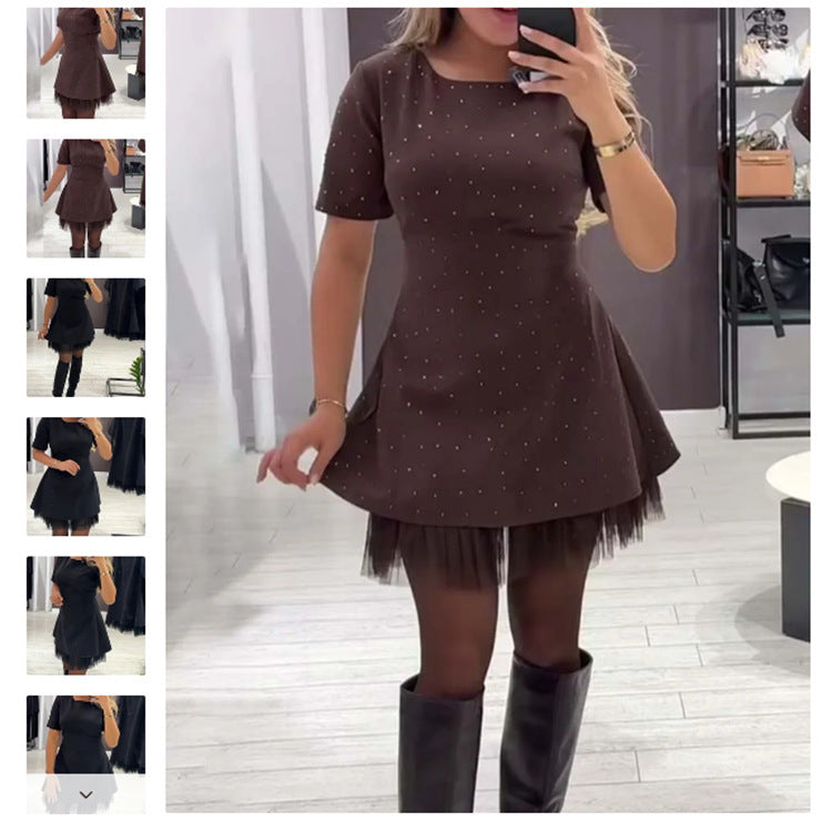 Damen Elegantes Kleid mit Tüllsaum und schlichter Silhouette Drune