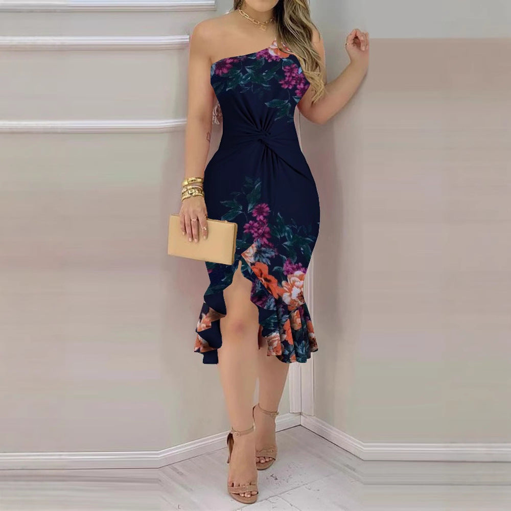 Damen Elegantes asymmetrisches Blumenkleid mit fließendem Saum und Raffung Drune