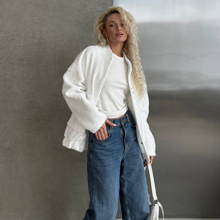 Damen Cozy Strickjacke mit Knopfdetails und weichem Material Drune