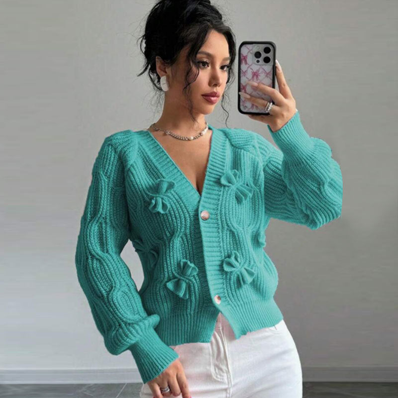 Damen Strickjacke mit floralem Reliefdesign und knopfbaren Details Drune